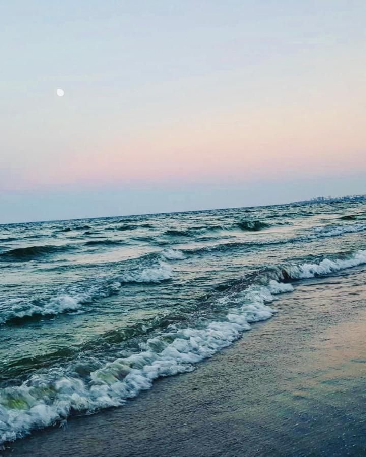Mamaia Moonlight Apartment Екстер'єр фото