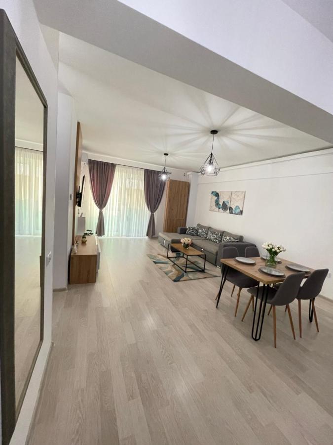 Mamaia Moonlight Apartment Екстер'єр фото