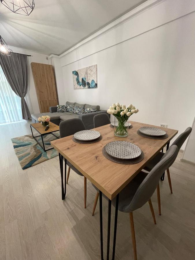 Mamaia Moonlight Apartment Екстер'єр фото